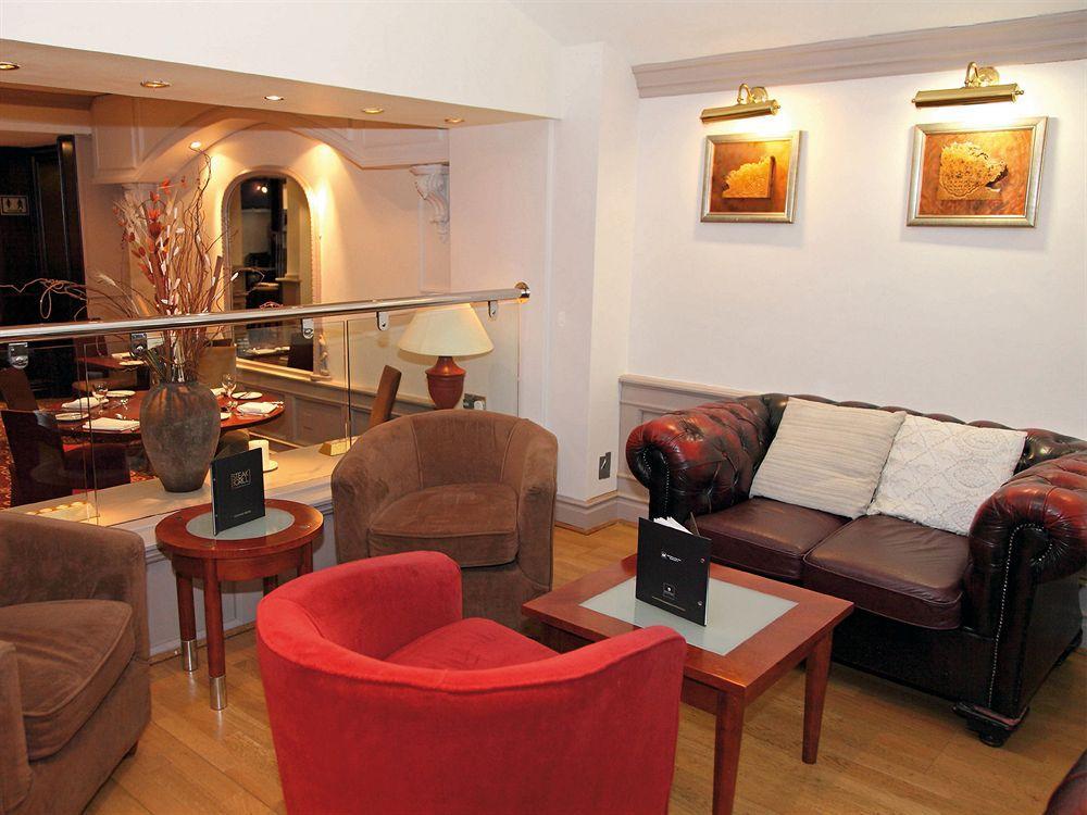 The Lymm Hotel 外观 照片