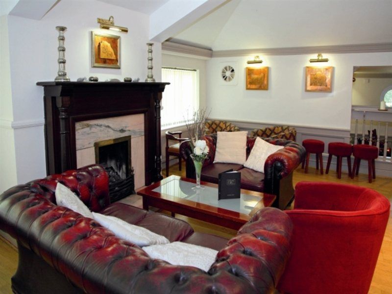 The Lymm Hotel 外观 照片