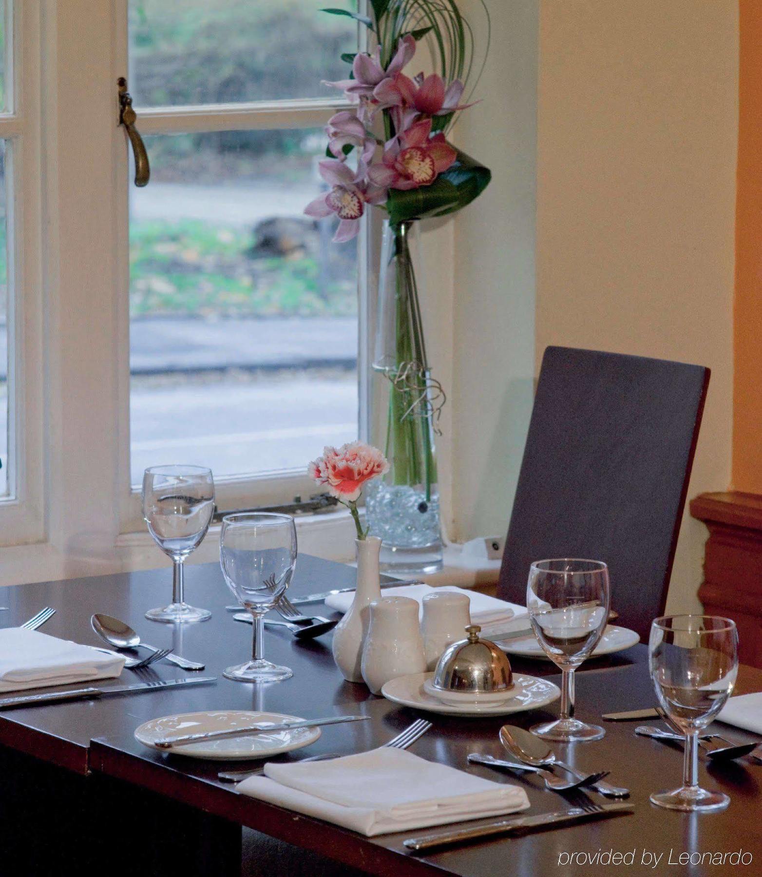 The Lymm Hotel 外观 照片