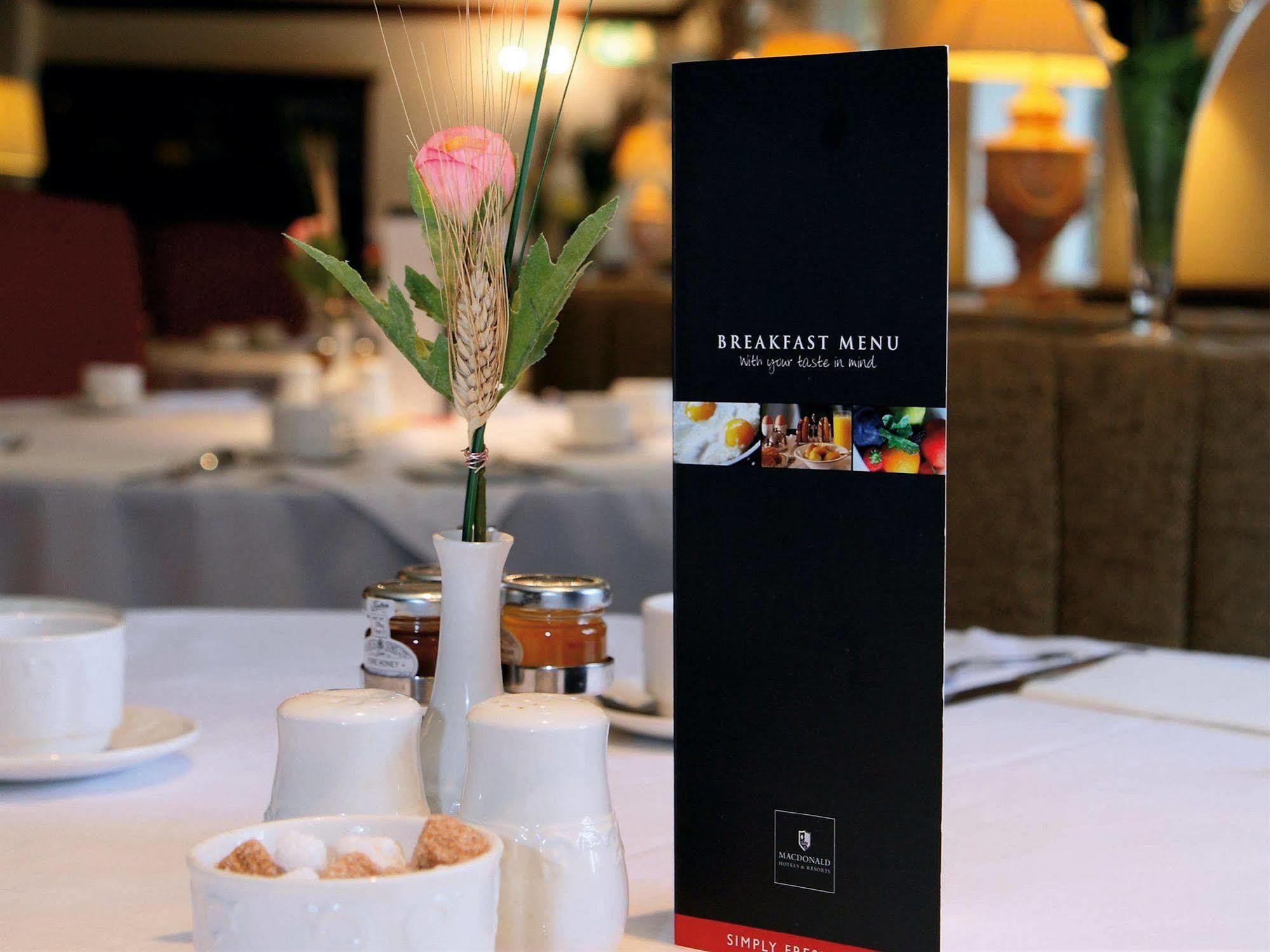 The Lymm Hotel 外观 照片