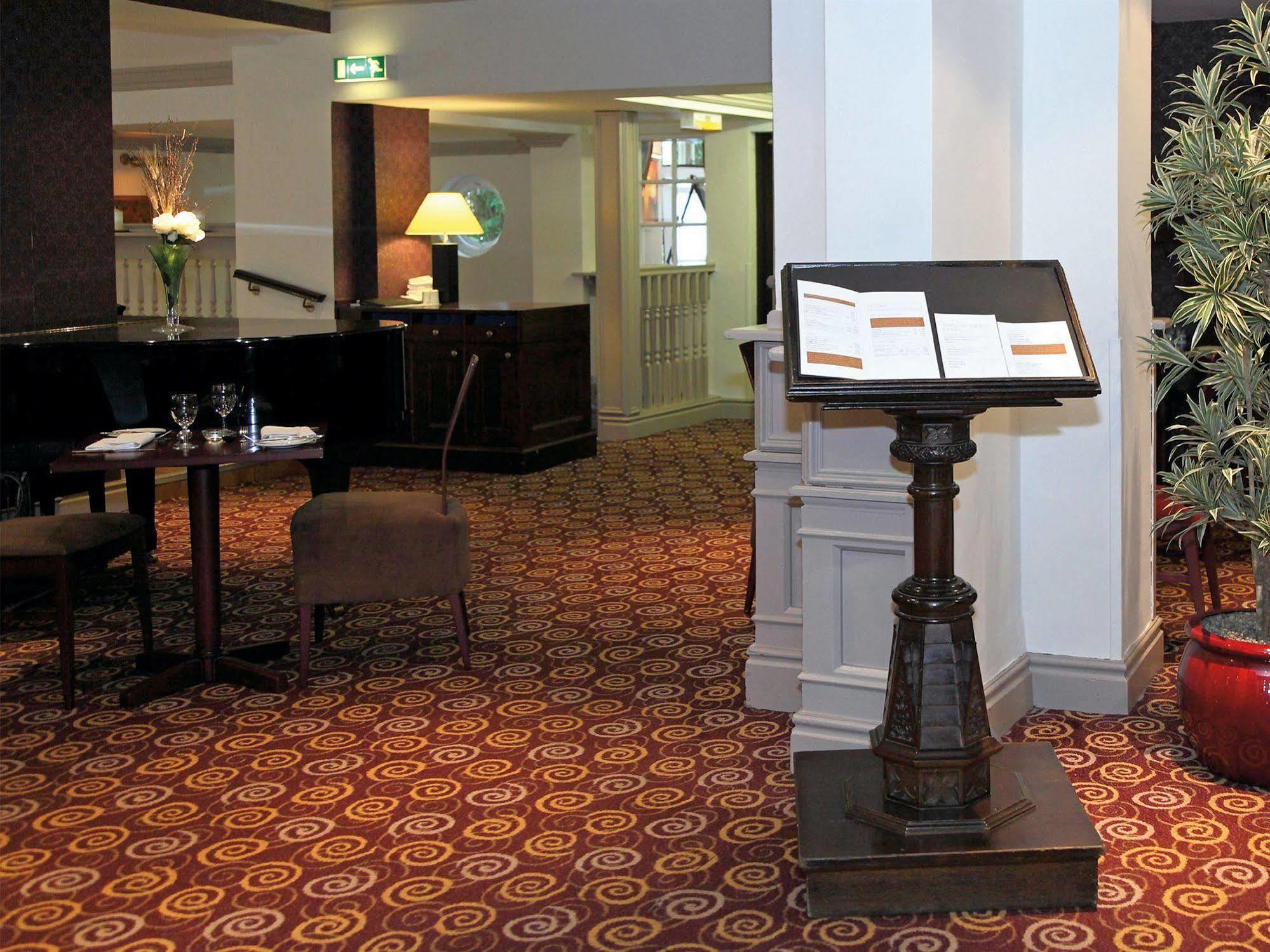 The Lymm Hotel 外观 照片