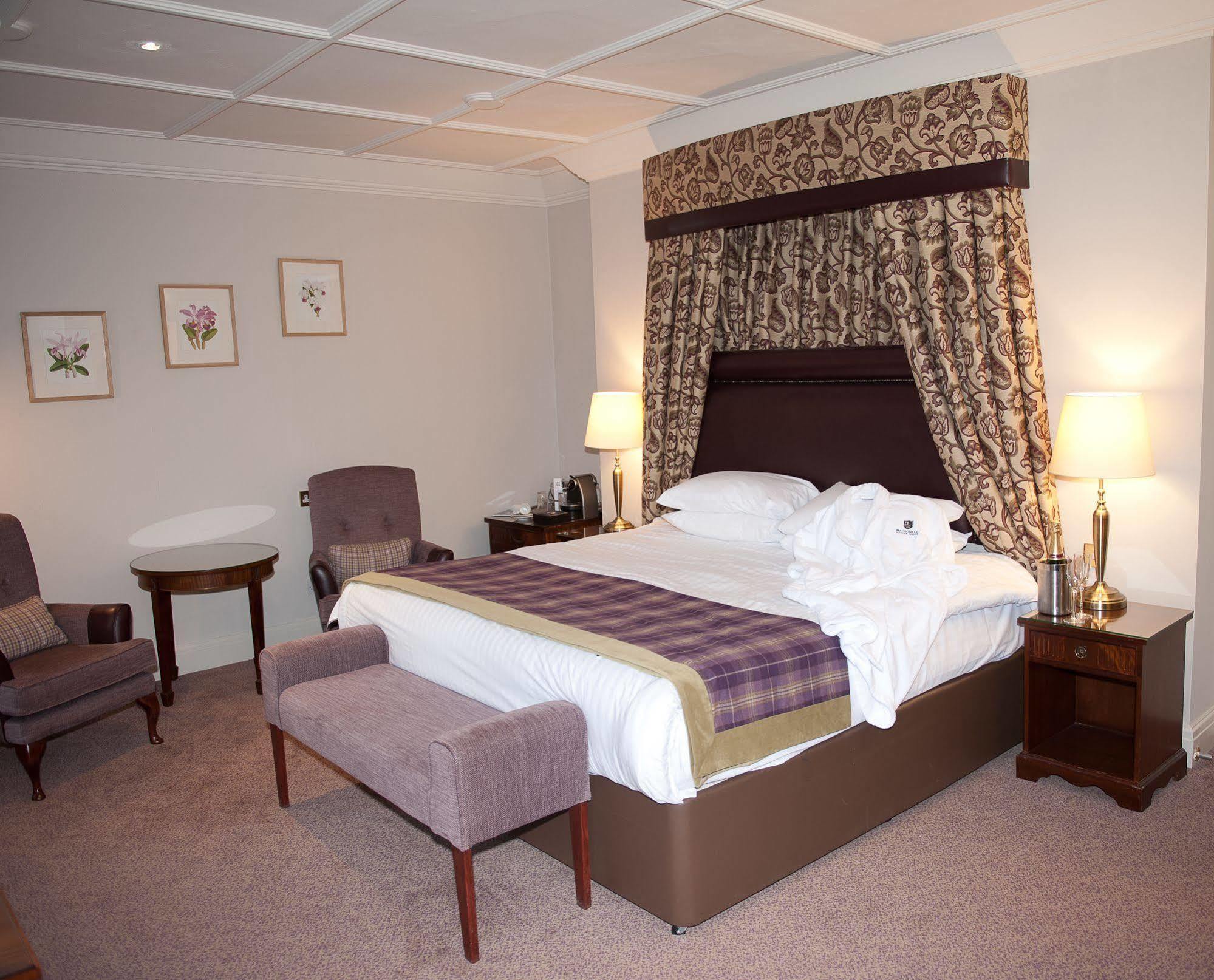 The Lymm Hotel 外观 照片