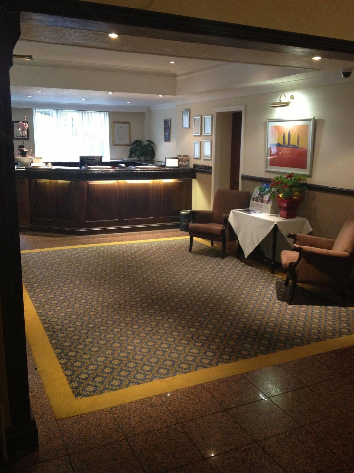 The Lymm Hotel 外观 照片