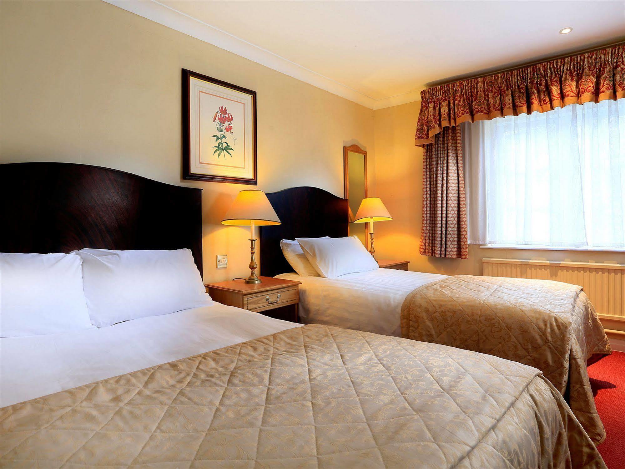 The Lymm Hotel 外观 照片