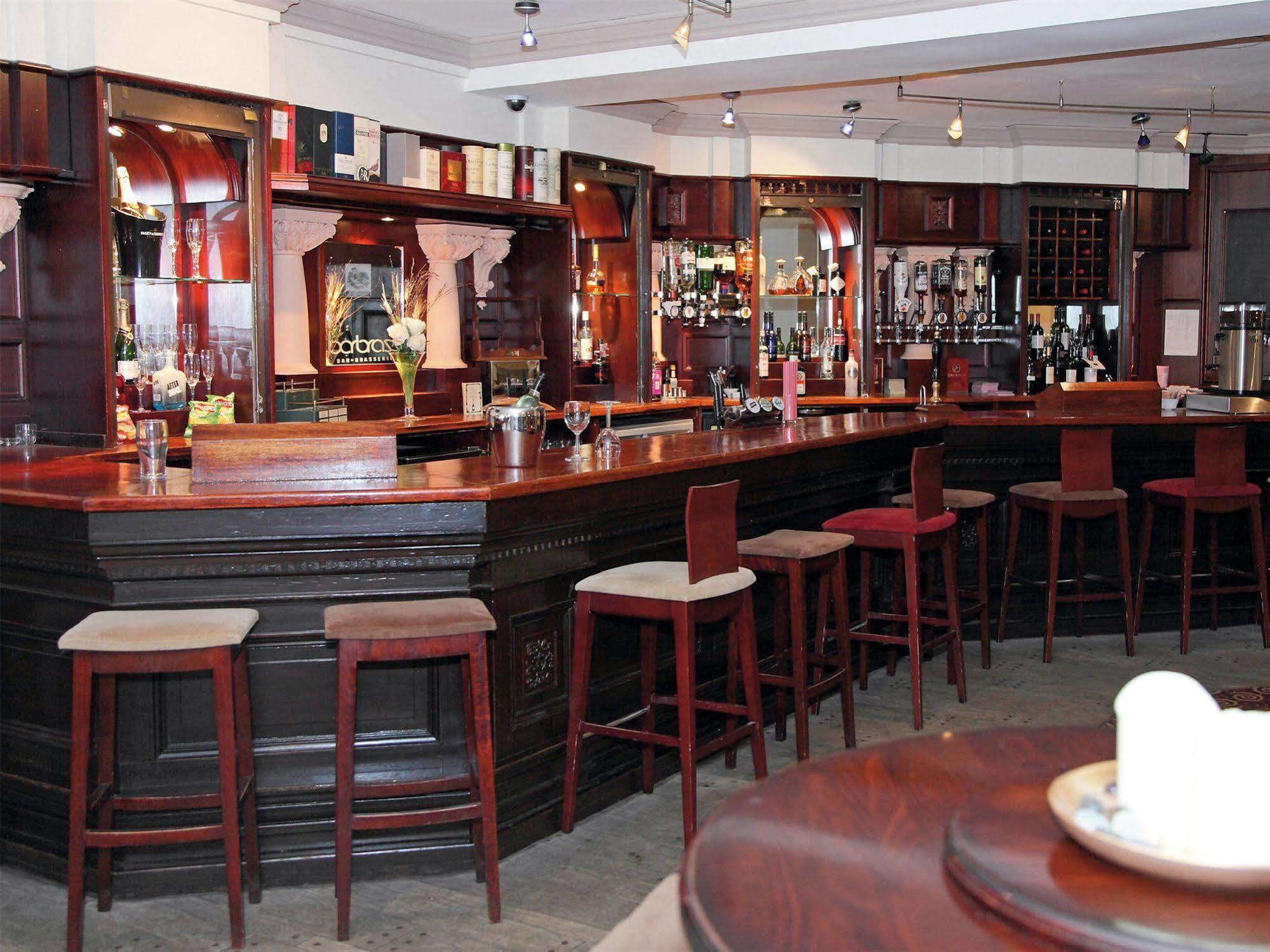 The Lymm Hotel 外观 照片